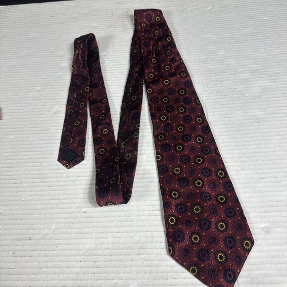 Other - Barbara Blank‎  Neck Tie Burgundy Geometric 100% Silk  Made NYC.  60"